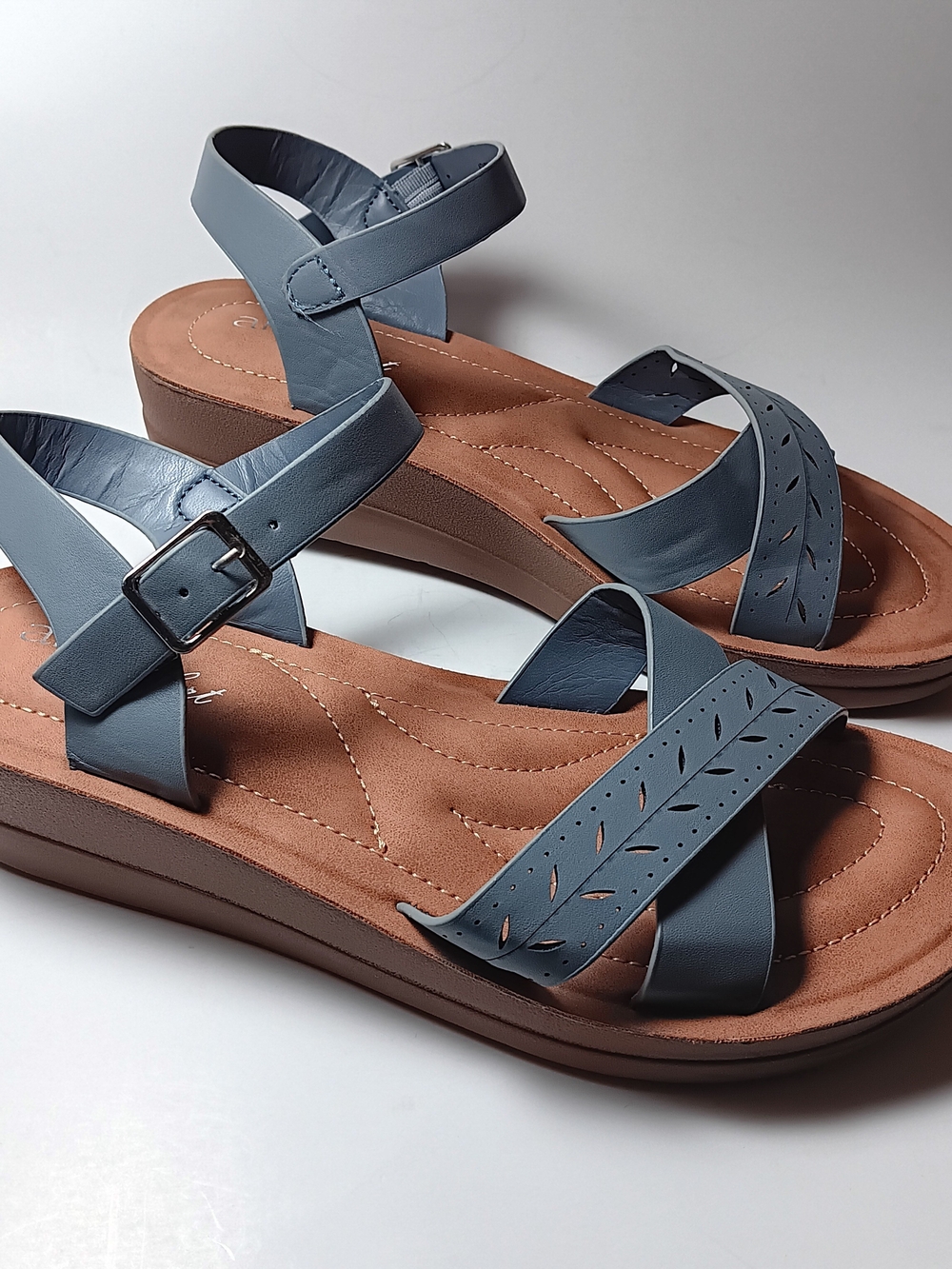 Annie Comfort Blue Criss Comfort Sandals Size 8.5 - Picture 5 of 8